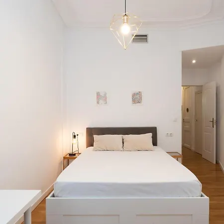 Bright And Cozy Flat In The Heart Of The Apartamento Barcelona