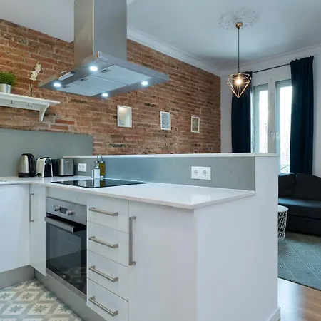 Apartamento Bright And Cozy Flat In The Heart Of The *