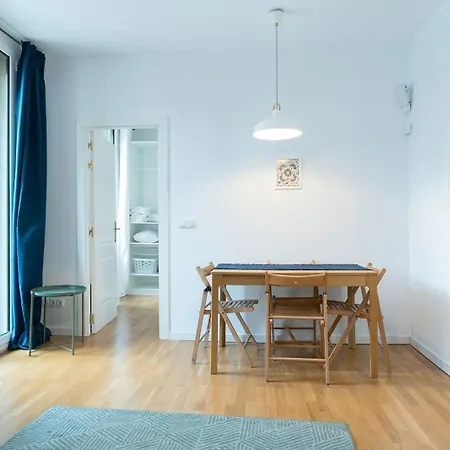 Bright And Cozy Flat In The Heart Of The * Barcelona